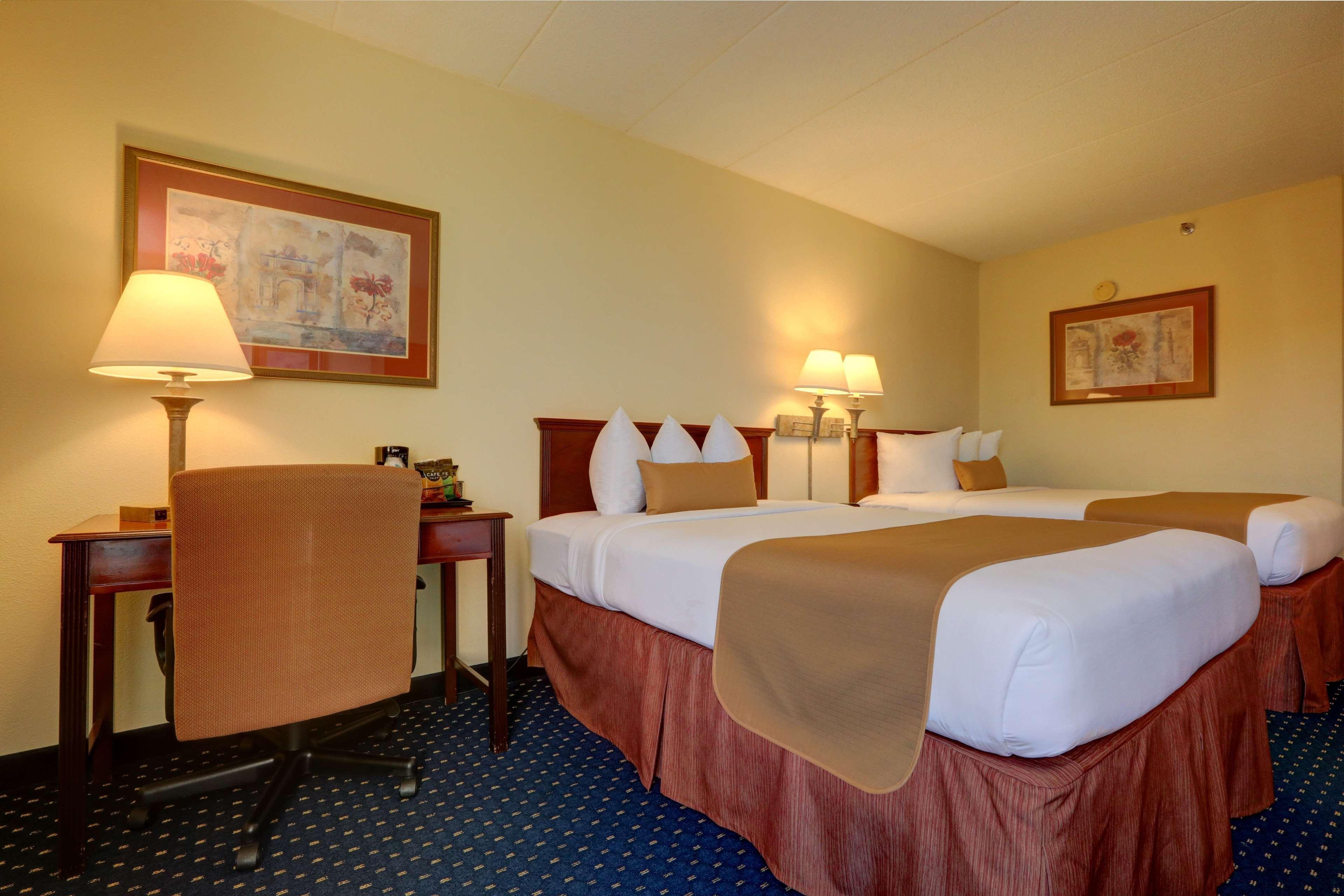 ชัวร์สเตย์ พลัส โฮเต็ล ชิคาโก ลอมบาร์ด บาย เบสต์ เวสเทิร์น Hotel ภายนอก รูปภาพ