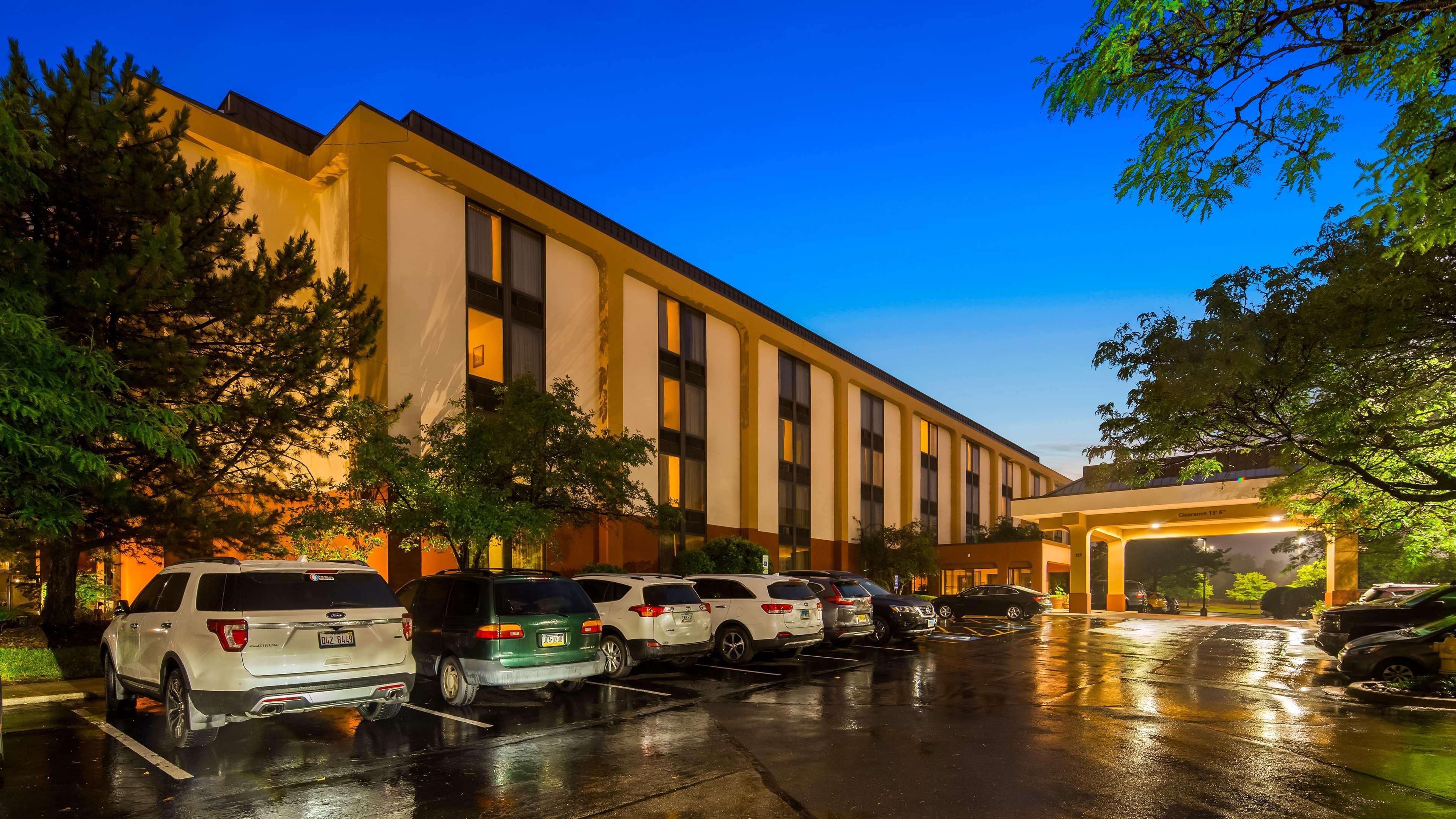 ชัวร์สเตย์ พลัส โฮเต็ล ชิคาโก ลอมบาร์ด บาย เบสต์ เวสเทิร์น Hotel ภายนอก รูปภาพ